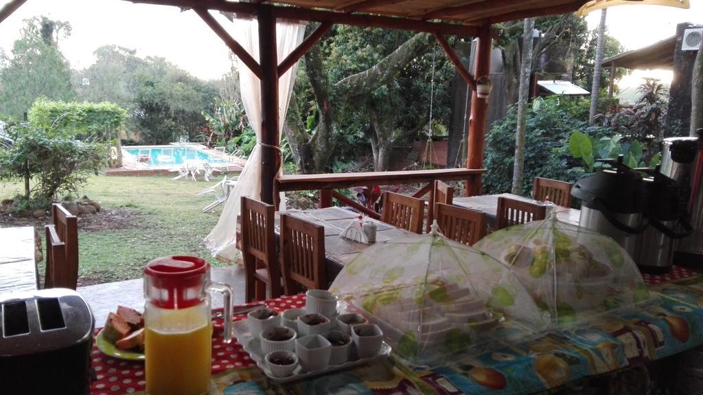 Hostel Y Posada Colibri Puerto Iguazú Exteriér fotografie